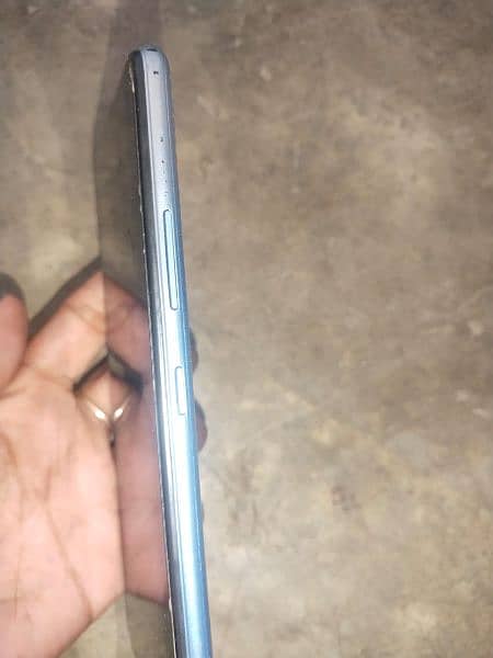 infinix hot 10 4/64 4