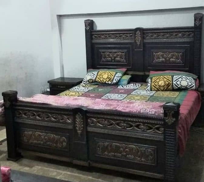 king size bed set with dressing table and bed sides. whatsapp call 1