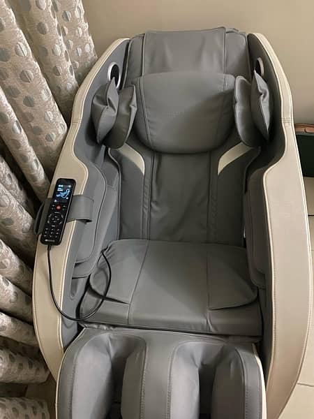 JC BUCKMAN massage chair 0