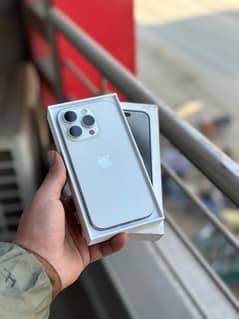 iphone 15 pro white titanium jv