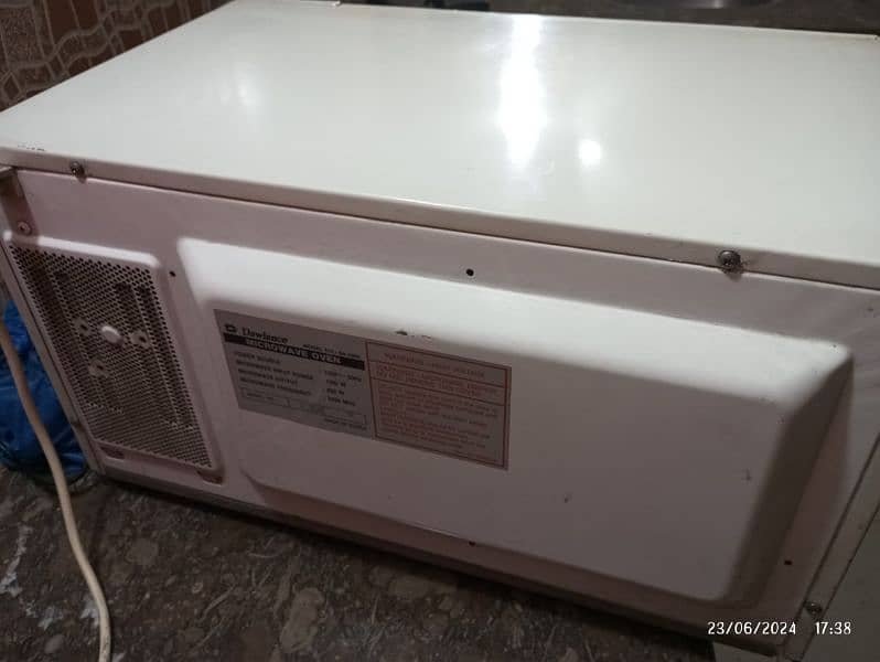 Dawlance Microwave oven 1