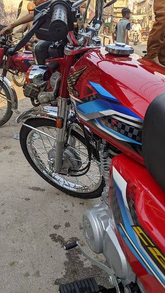 brand new condition red colour original only 1080 km used 3