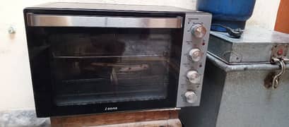 Brand new oven 5Months warenty Sirf ak sy do bar use kiya hai