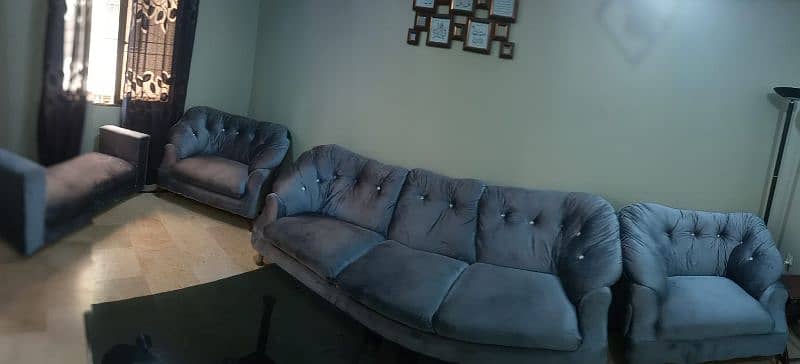 7 seater sofa set. 1