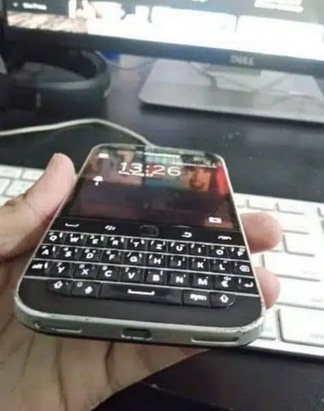 black berry q 20 classic 2 16 GB PTA 03321718405
Contact WhatsApp 2