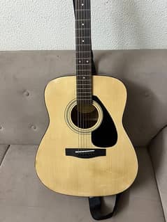 Guitar Yamaha F310 0