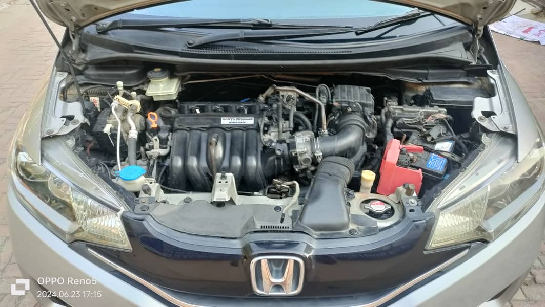 Honda Fit 2018 smart slection hybrid 14
