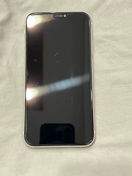 iphone 11 128 GB fu non pta E sim working with box 2