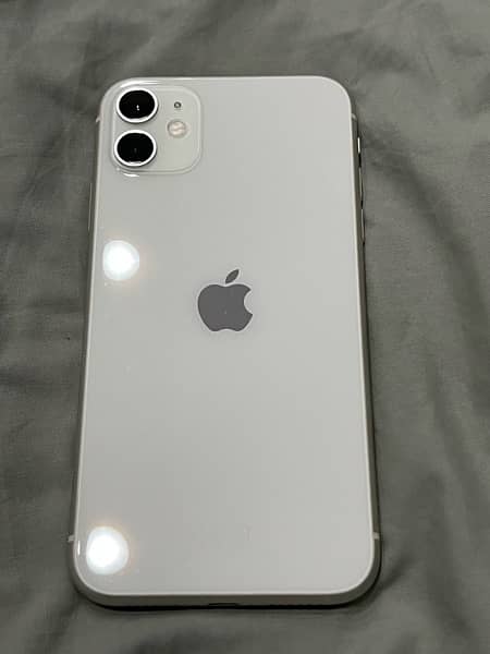 iphone 11 128 GB fu non pta E sim working with box 10