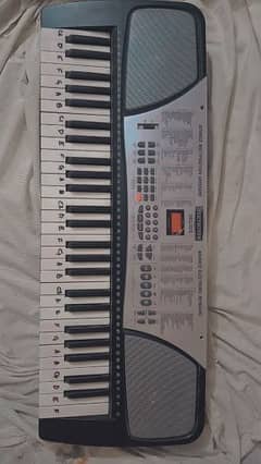 piano keyboard in very good condition