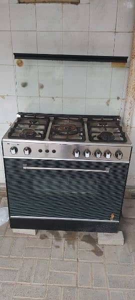 Canon gas oven with 5 burners 1