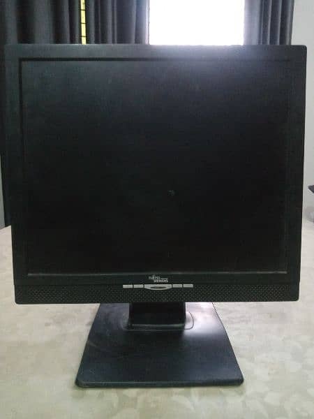 LCD (Monitor) 0