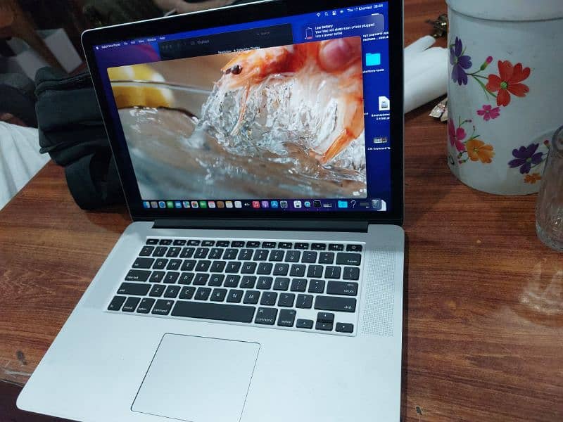 macbook pro 2015 256gb 16gb 3