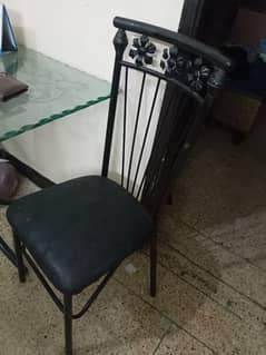 Dinning table with 6 chairs 0
