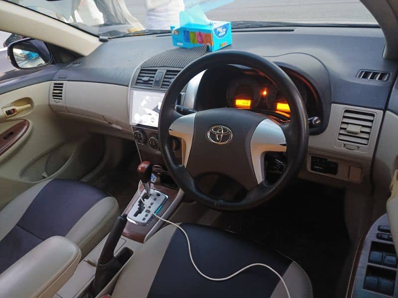 Toyota Corolla Altis 2012 3