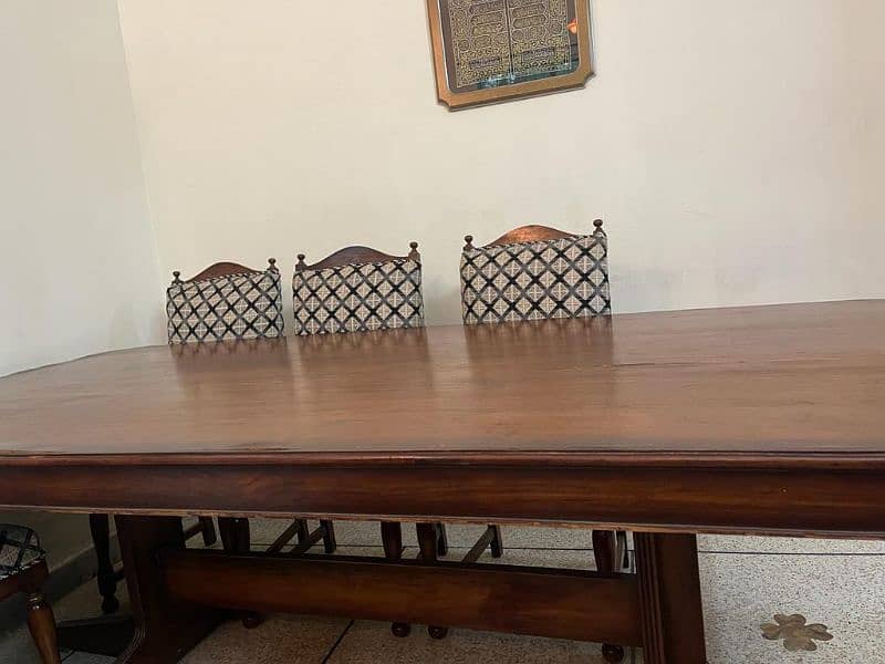 8 seater Dining table 6