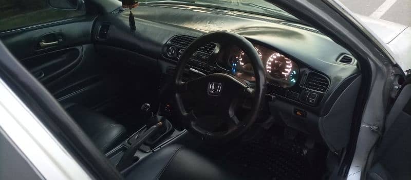 Honda Accord 1994 in excellent condition 10