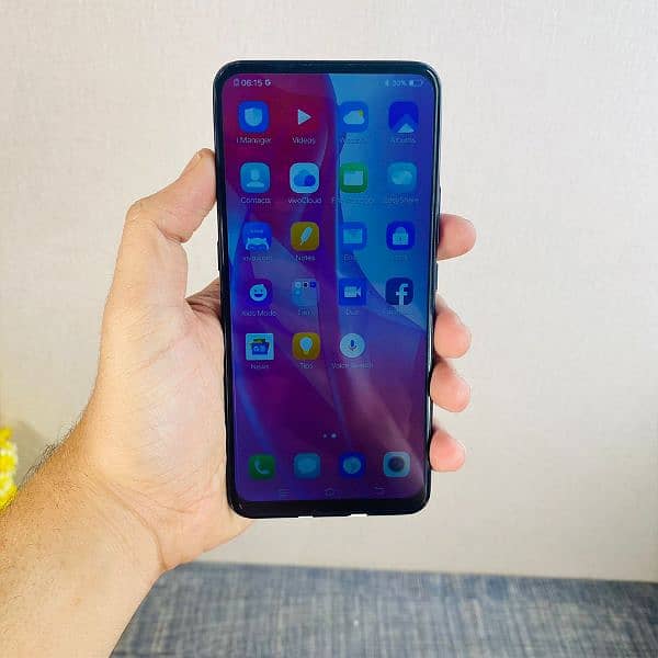 Vivo V15 | 256GB Storage | 8GB RAM | with charger 4