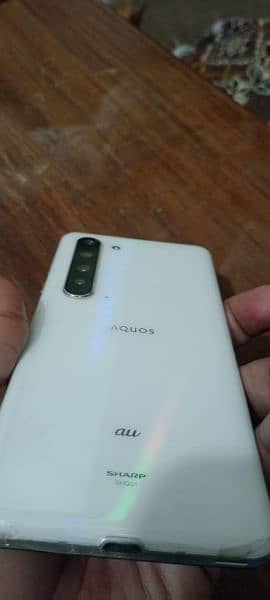 Sharp aquos r5g 2