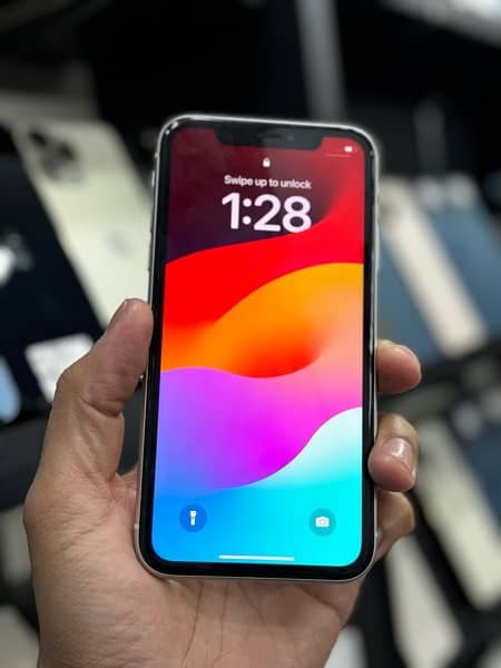 iPhone 11 64gb PTA Approved 3