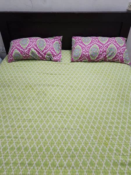 Bed Queen size 5 x 6 0