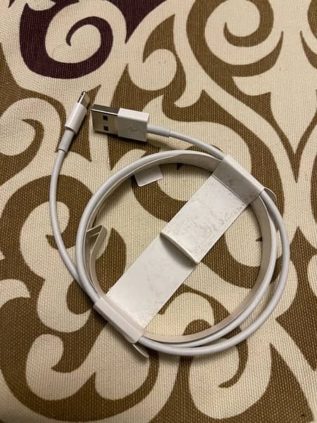 USB to lightning Cable 1