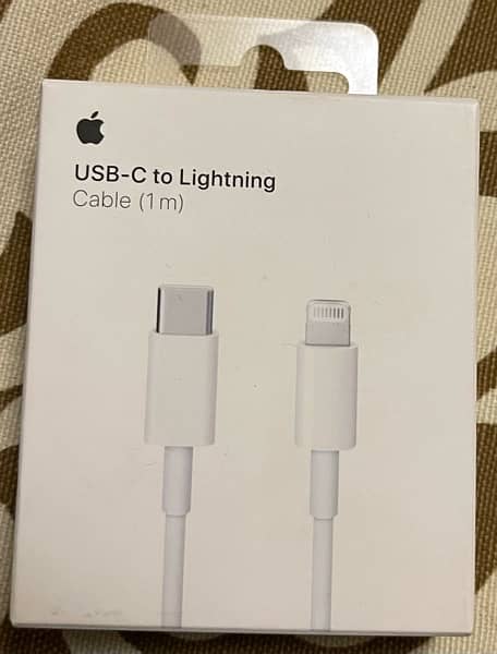 Apple USB-C to Lightning Cable 1