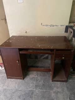 Computer Table for sale (urgent)