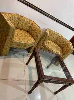 4 seater sofa set with table