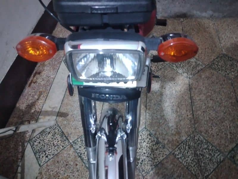 honda 125cc 6