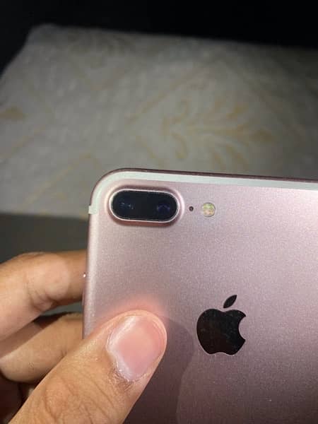 i phone 7 plus 128GB 0