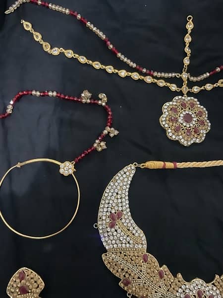 10 by 10 condition bridal jewlerry set 1