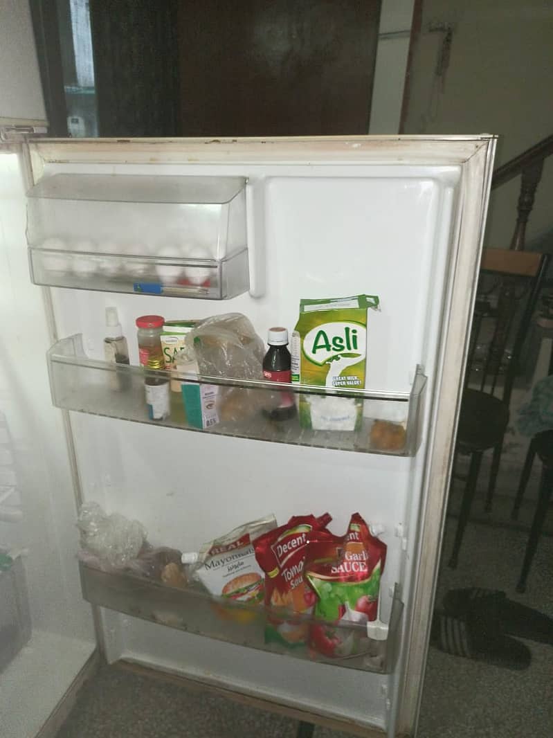 Kelvinator refrigerator 2