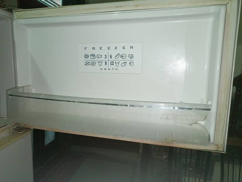 Kelvinator refrigerator 7