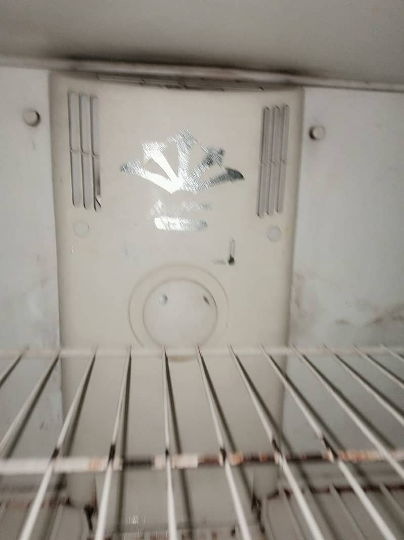 Kelvinator refrigerator 8