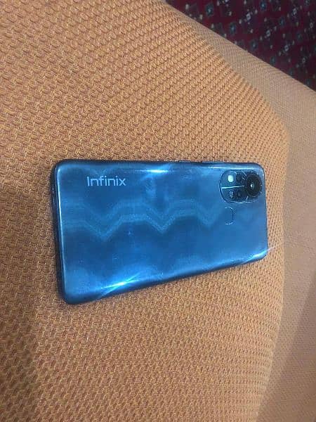 I am selling my Infinix Hot 11 s please contact me in WhatsApp 4