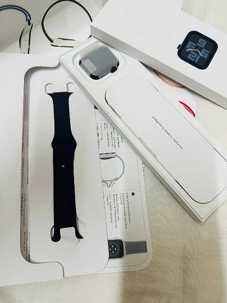 Apple Watch SE 2nd Generation 4