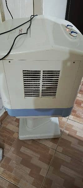 TOSHIBA AIR COOLER 3