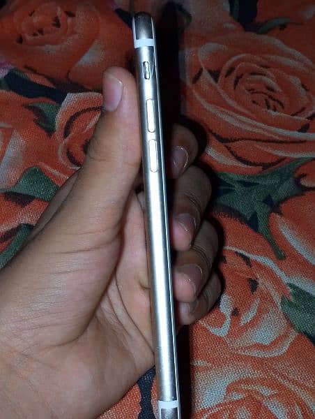 IPHONE 7 10/9 CONDITION 2