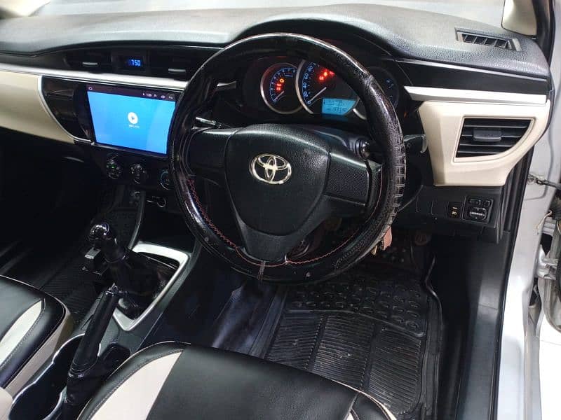 Toyota Corolla GLI 2014 13