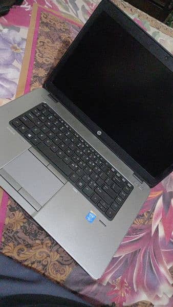 HP elitebook 850 G2 in 10/10 condition in new 4