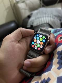 Apple Watch series 4 40mm 0