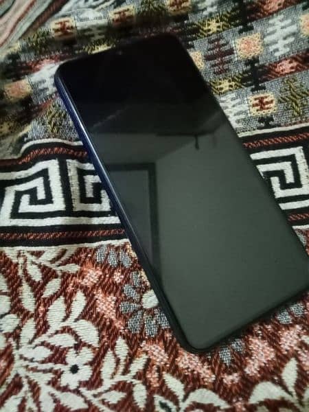 vivo y17 box and charger exchange possible with iphone 2