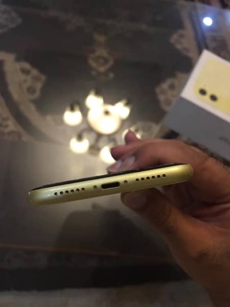 iPhone 11 128GB PTA Approved 2