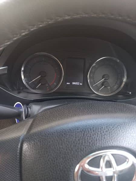 Toyota Corolla Altis 2015 4