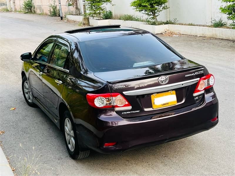 Toyota Corolla Altis SR 2012 Model 4