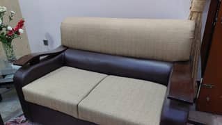SELLING 7 SEATER SOFA SET NEW LIKE CONDITION