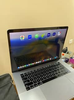 Macbook pro 2018 | Core i7 | 16gb ram | 512 ssd