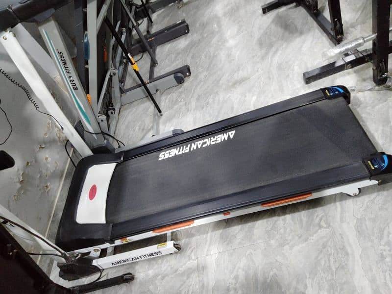 AMERICAN FITNESS TREADMILL, MODEL: AF141E, 0333*711*9531 COD 1