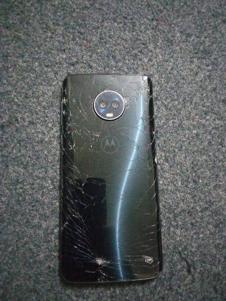 Motorola Moto G6+ 2